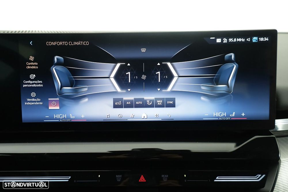 BMW 520 d Pack Desportivo M - 11