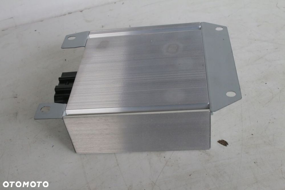 WZMACNIACZ RADIA SEAT EXEO - 3