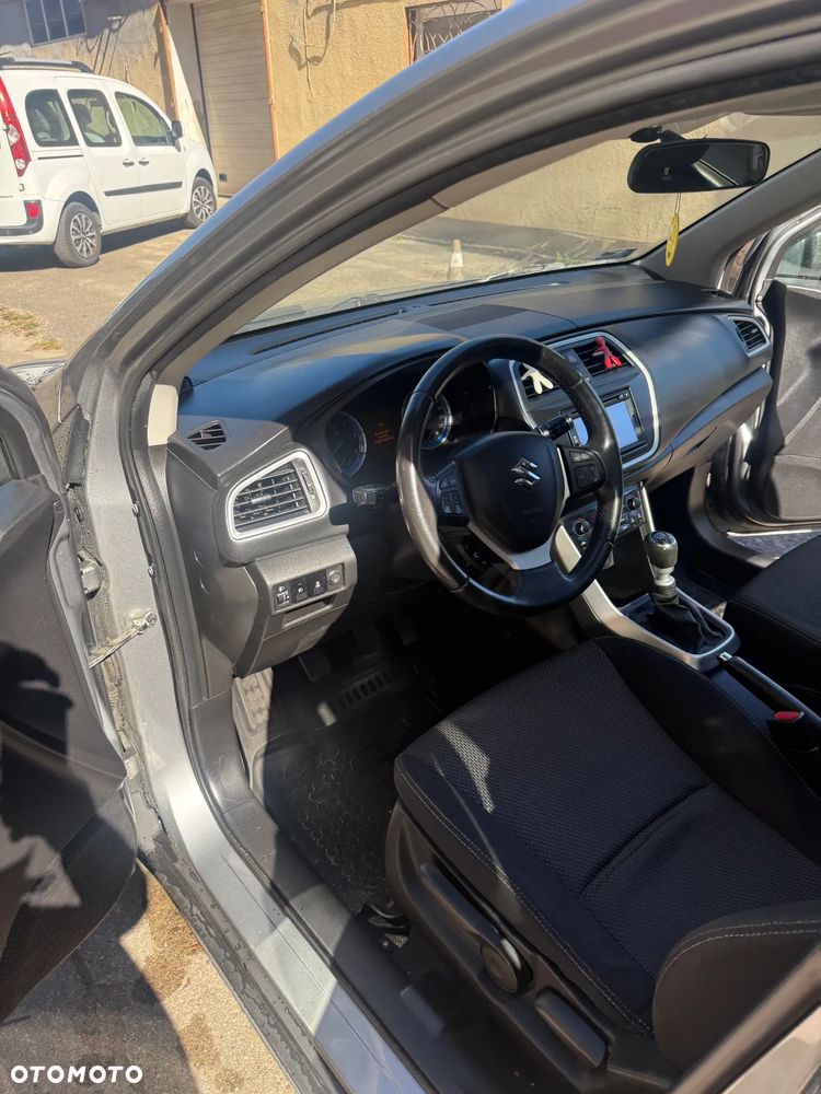 Suzuki SX4 S-Cross - 14