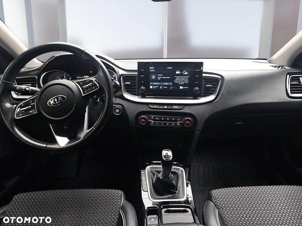 Kia Ceed 1.6 CRDi SCR L - 8