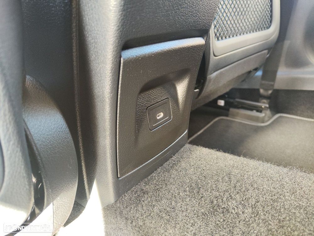 Mercedes-Benz A 200 Standard - 12