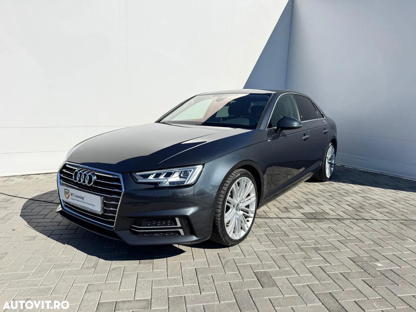 Audi A4 2.0 TDI S tronic - 1