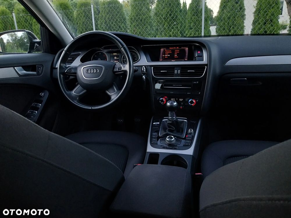 Audi A4 Avant 2.0 TDI DPF S line Sportpaket - 5