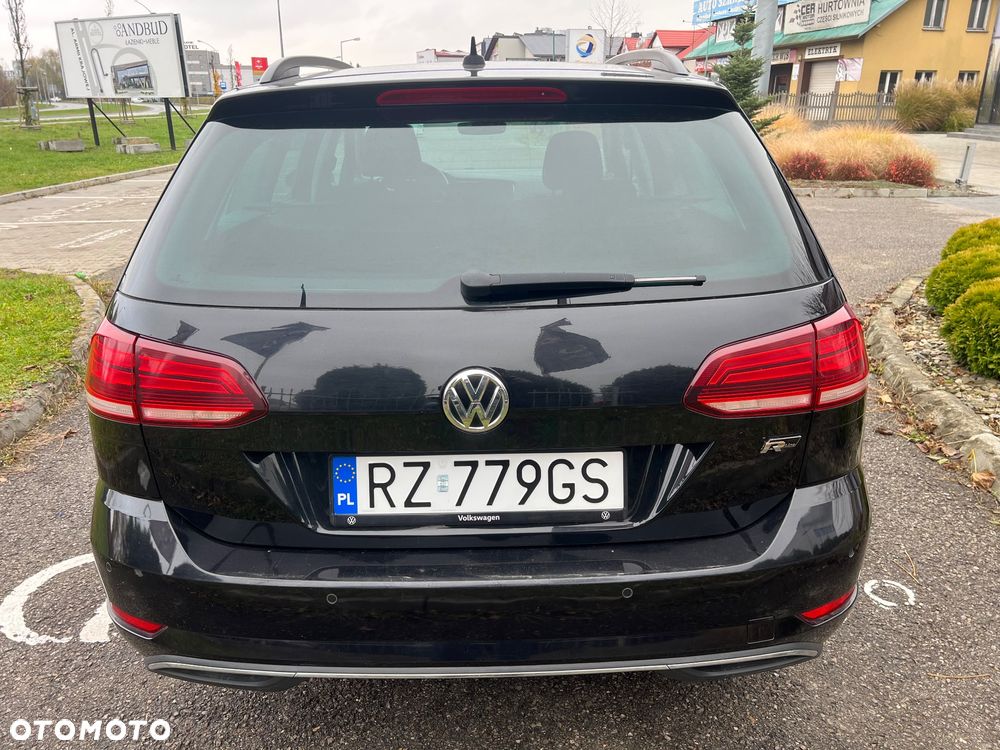 Volkswagen Golf - 4