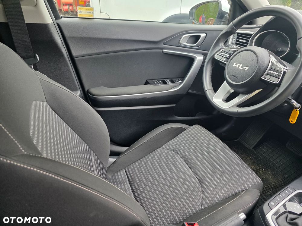 Kia Ceed 1.5 T-GDI M DCT - 21