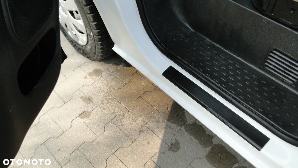 Renault Trafic - 28
