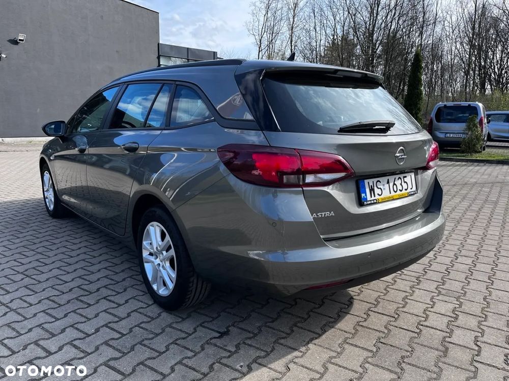 Opel Astra - 2