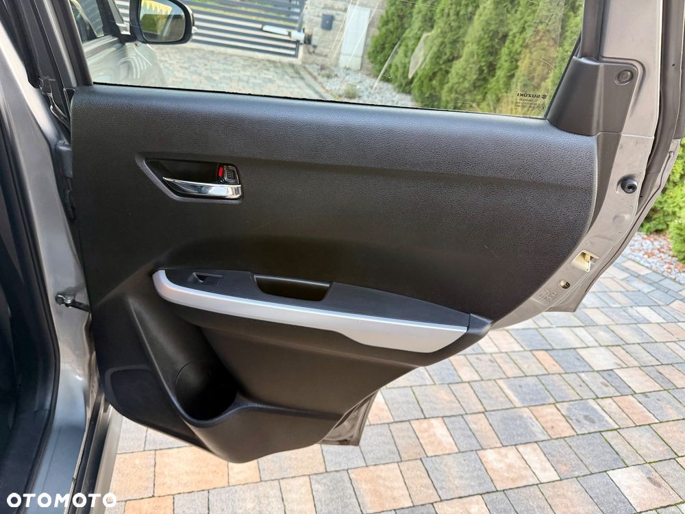 Suzuki Vitara 1.6 XLED 2WD - 26
