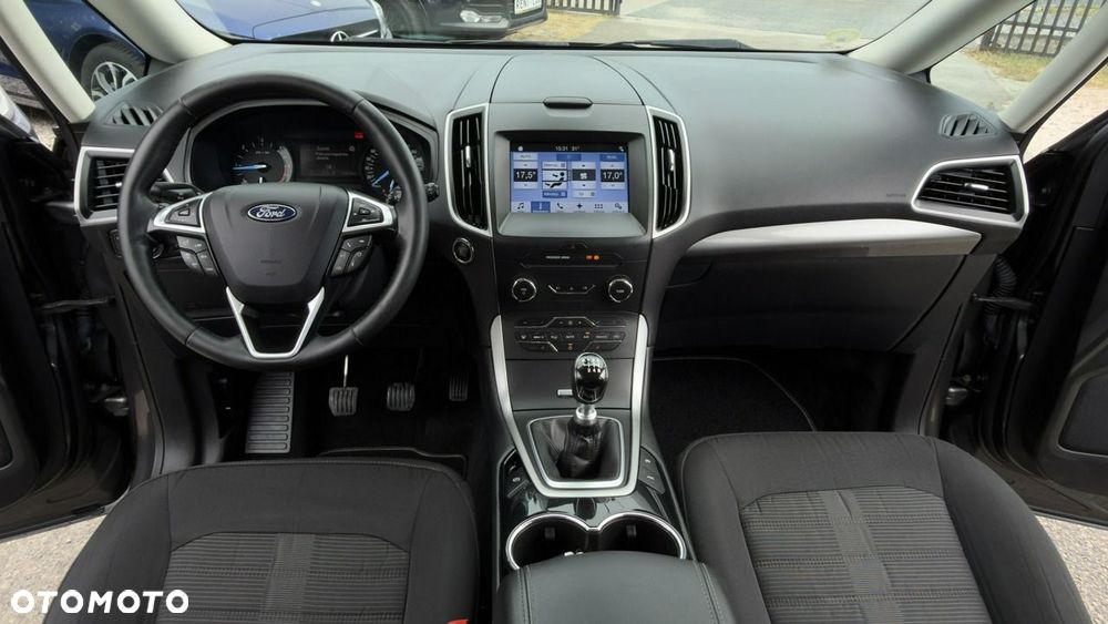 Ford Galaxy - 18