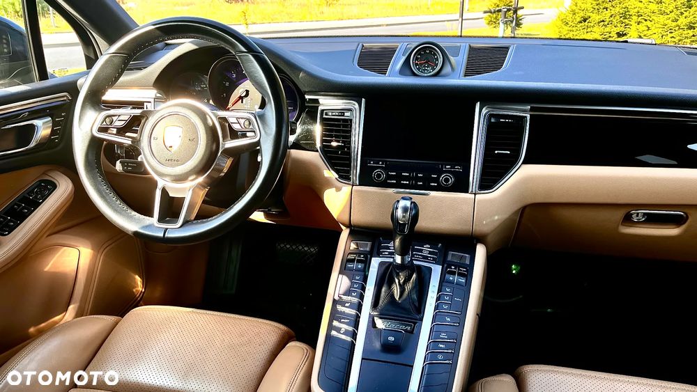 Porsche Macan - 18