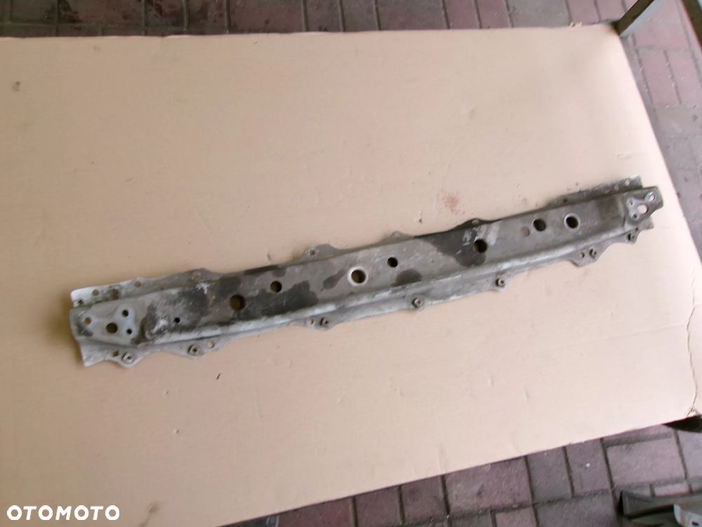 PAS PRZEDNI BELKA DOLNA WZMOCNIENIE TOYOTA YARIS III - 1