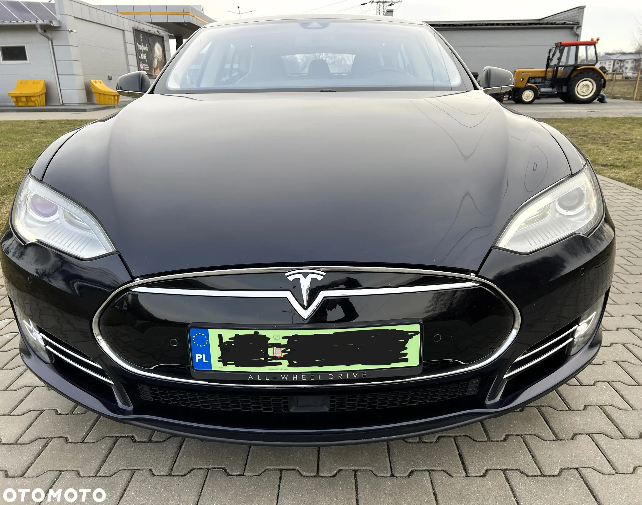 Tesla Model S 85D Allradantrieb - 8