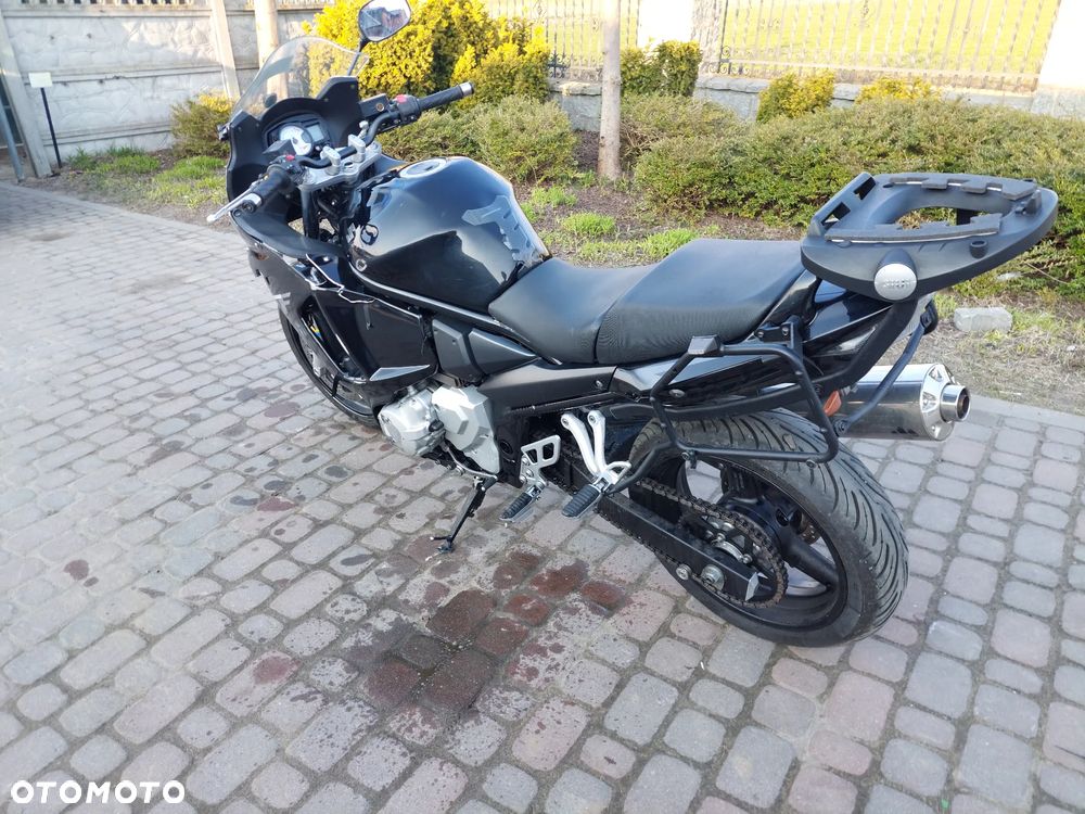 Suzuki GSX - 3