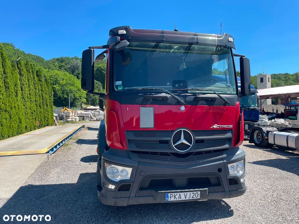 Mercedes-Benz 18.43,18.40 - 19