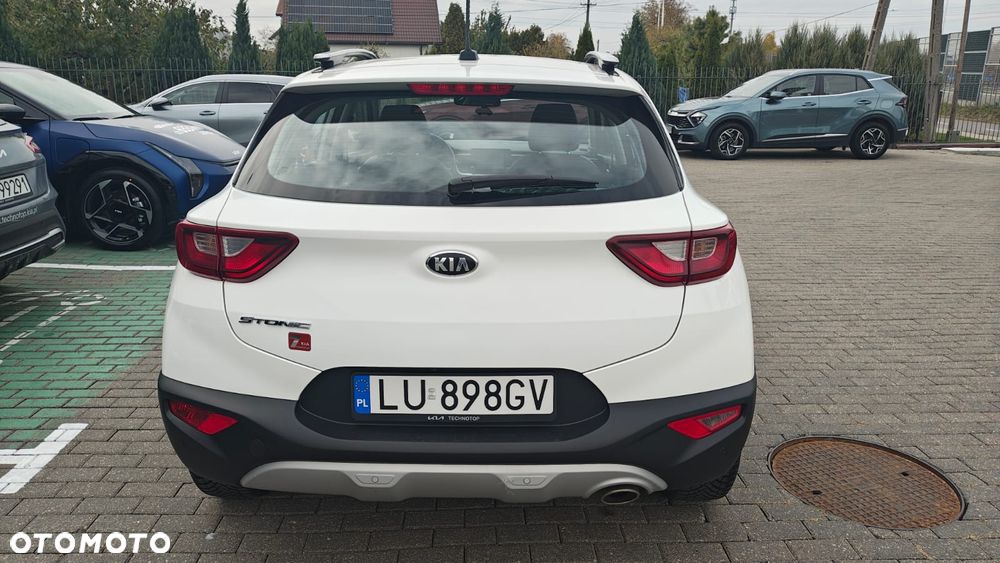 Kia Stonic 1.4 L - 6
