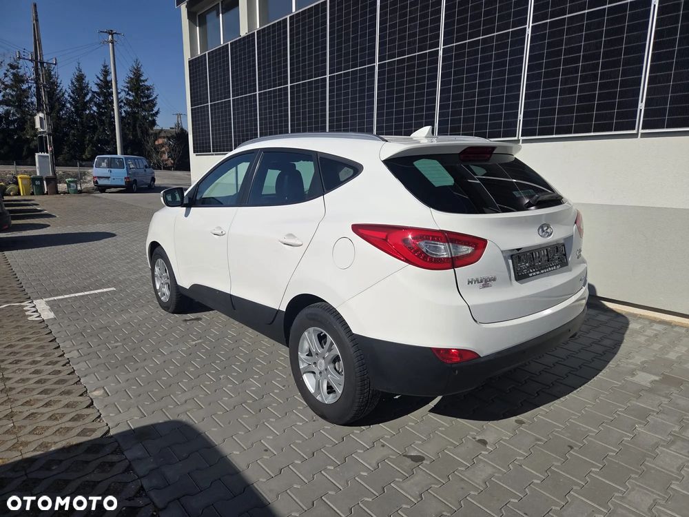 Hyundai ix35 2.0 CRDi 4WD Automatik Style - 4