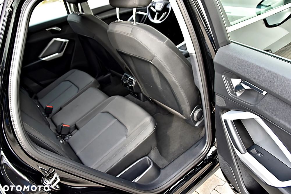 Audi Q3 35 TFSI S tronic - 17