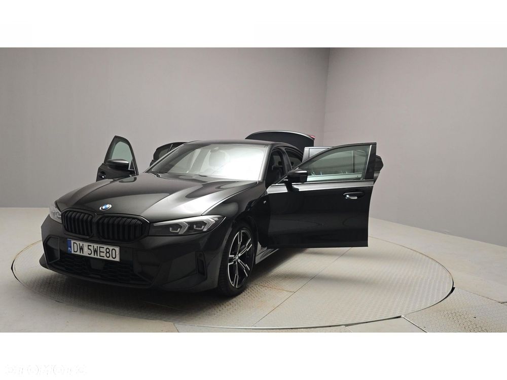 BMW Seria 3 320d xDrive mHEV M Sport - 15