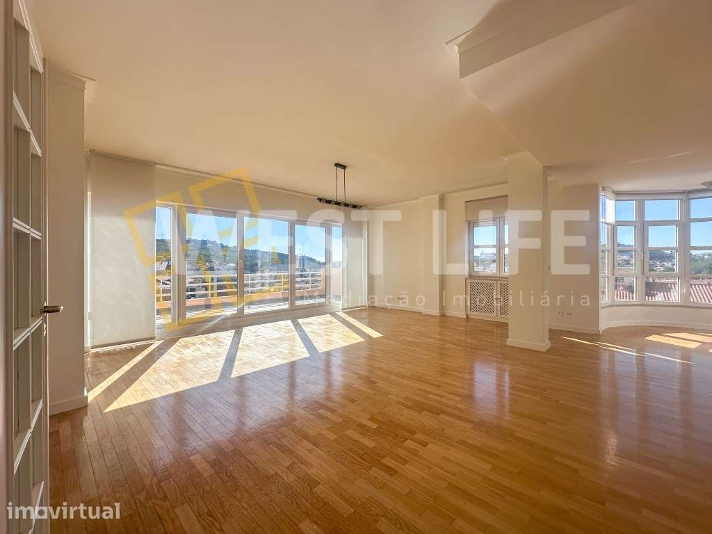 Apartamento Duplex T4 com 2 fantásticos terraços - No coração da ci... - Grande imagem: 2/29
