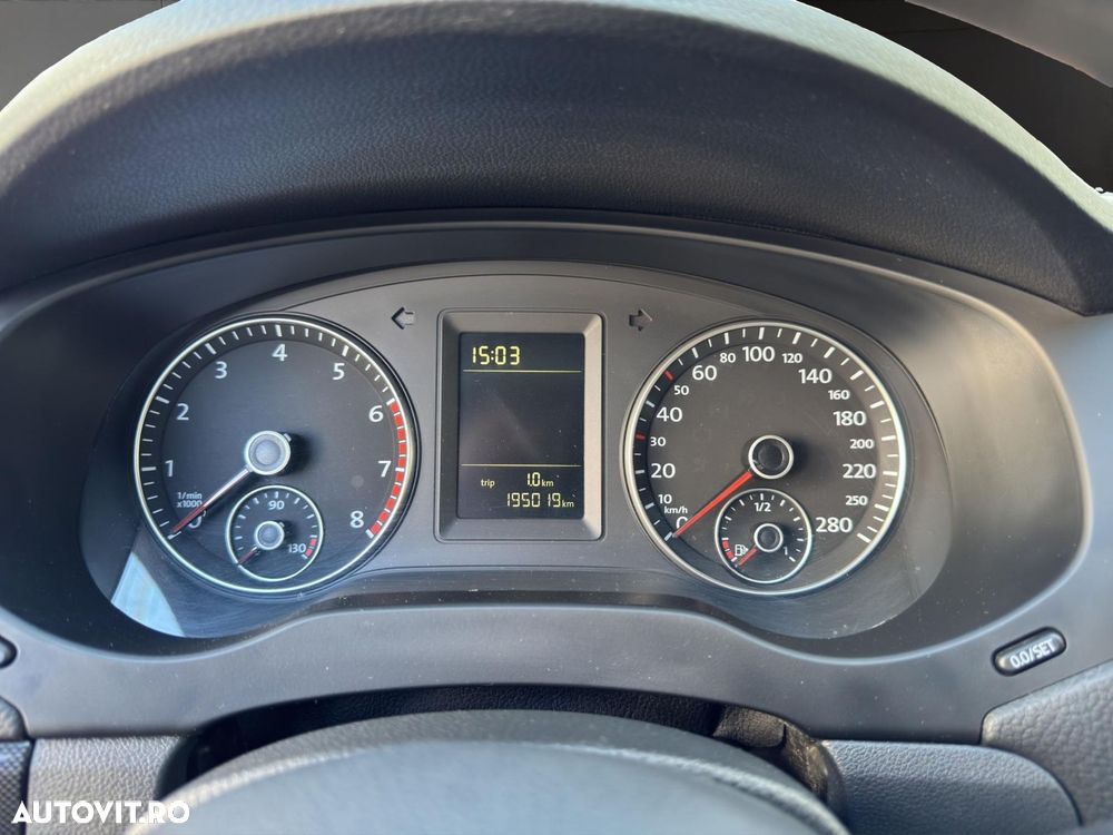 Volkswagen Jetta - 6