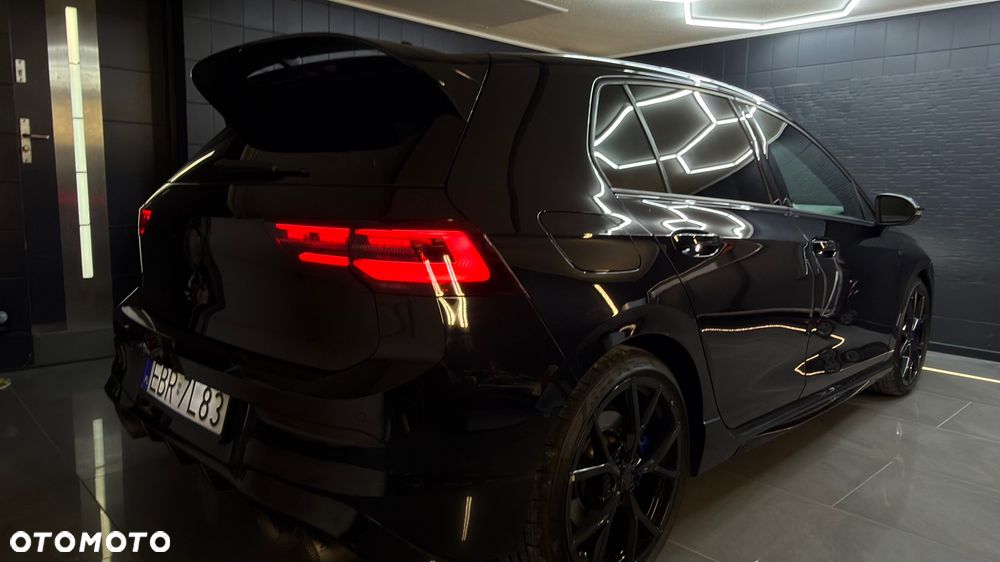 Volkswagen Golf - 11