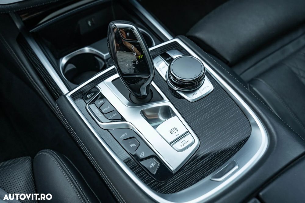 BMW Seria 7 740e iPerformance - 20