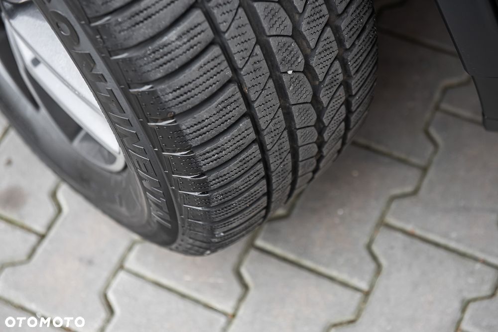 Jeep Grand Cherokee - 40