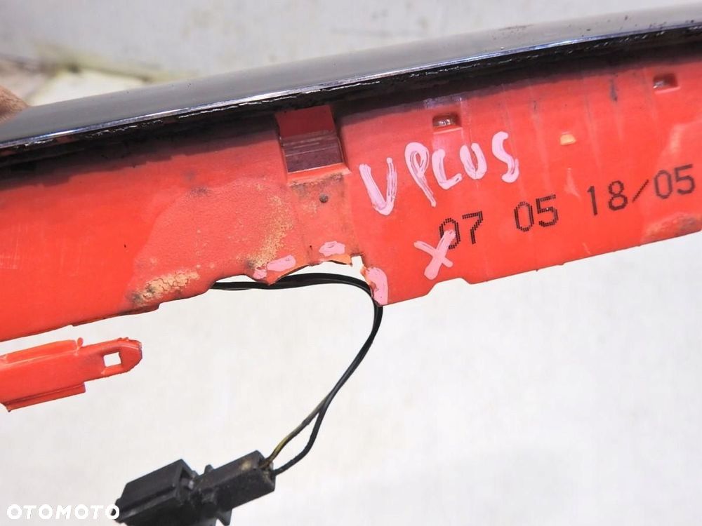 ŚWIATŁO STOP STOPU VW GOLF V PLUS 1K6945097B - 2