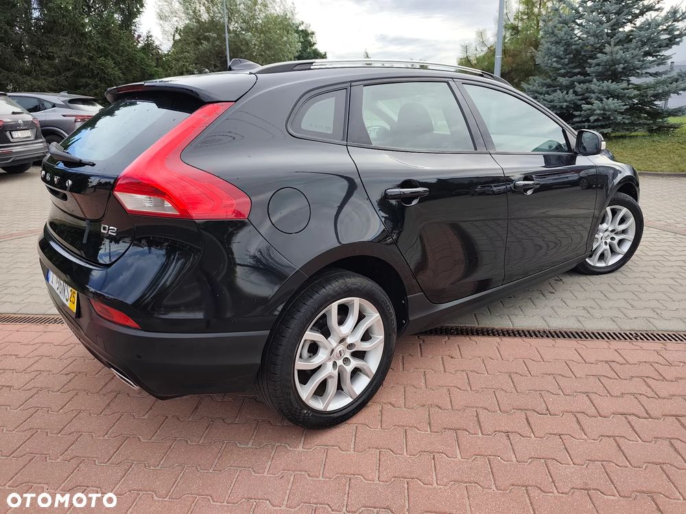 Volvo V40 Cross Country D2 Drive-E Momentum - 4