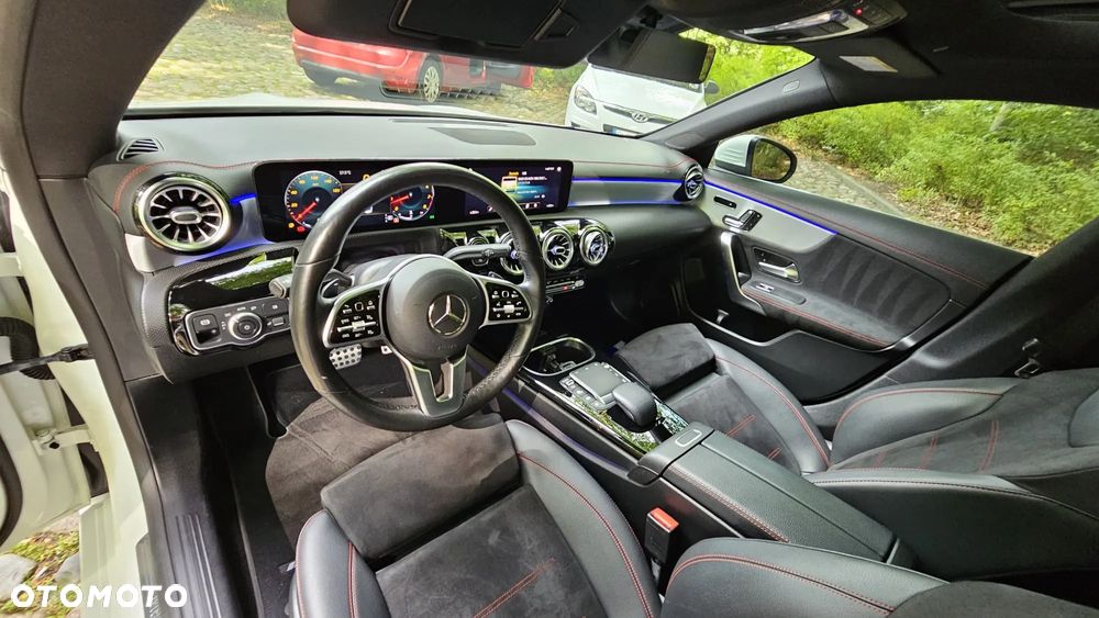 Mercedes-Benz CLA 250 4-Matic AMG Line 7G-DCT - 18