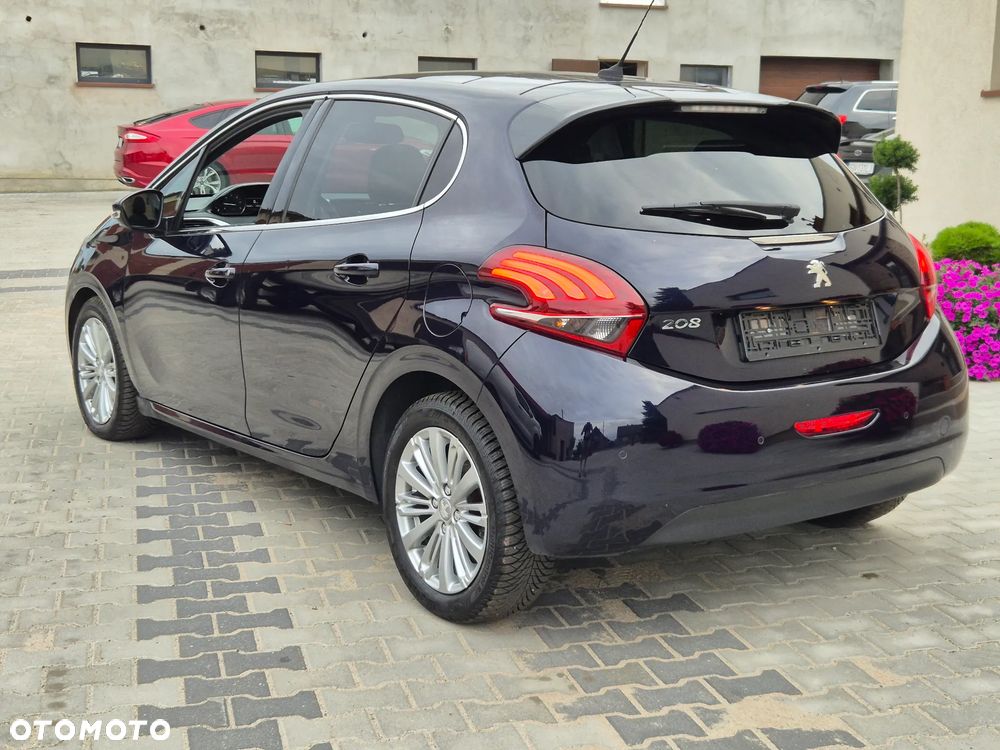 Peugeot 208 BlueHDi 100 Allure - 4