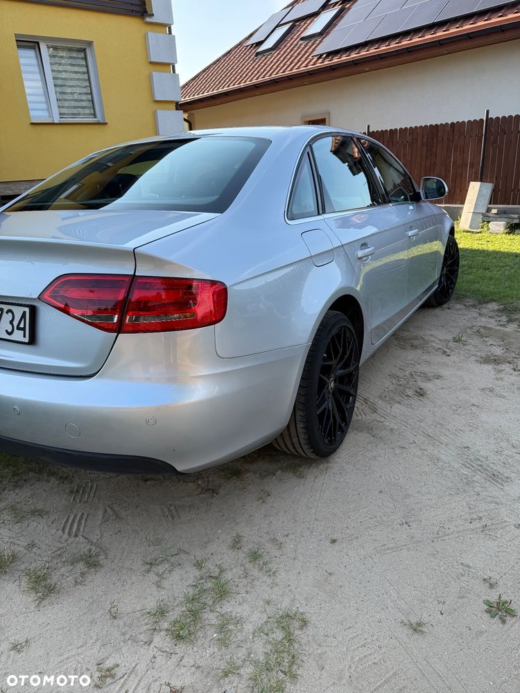 Audi A4 - 4