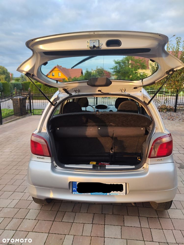 Toyota Yaris 2002 photo 5