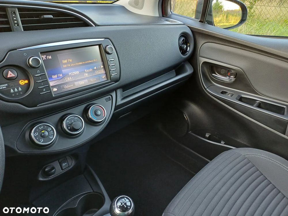 Toyota Yaris 1.5 Premium - 18