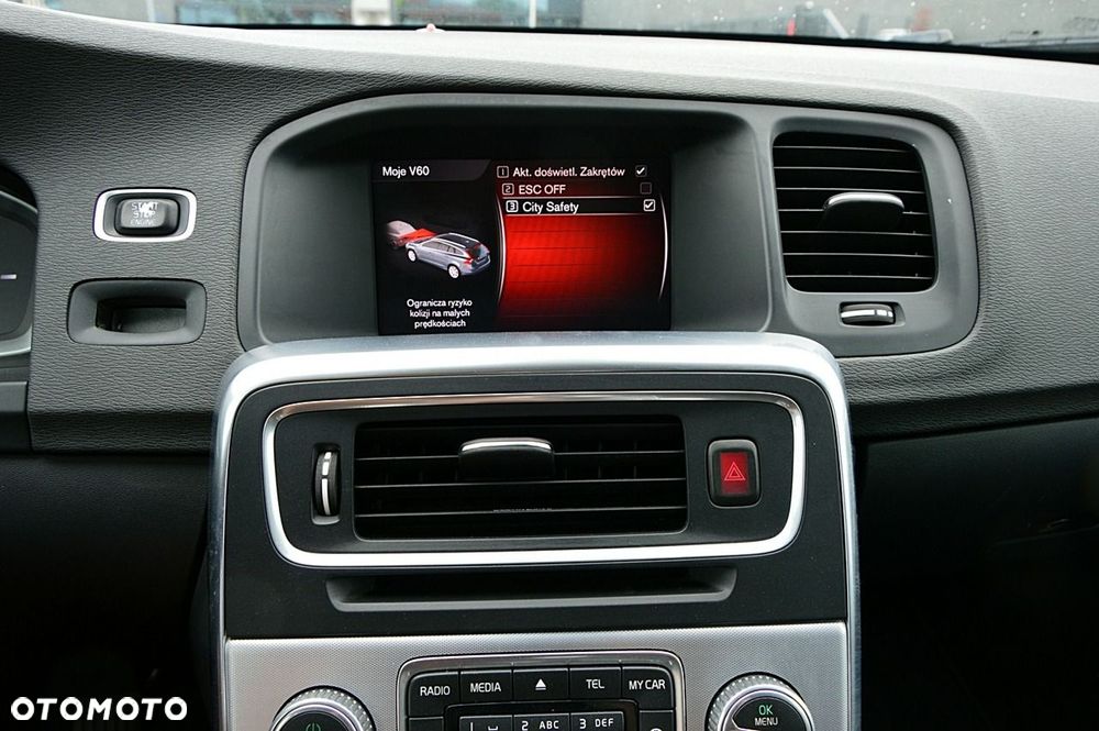 Volvo V60 D2 Drive-E Momentum - 36
