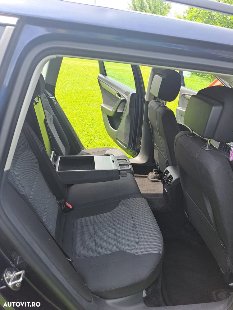 Volkswagen Passat 2.0 TDI Blue TDI DSG Highline - 4
