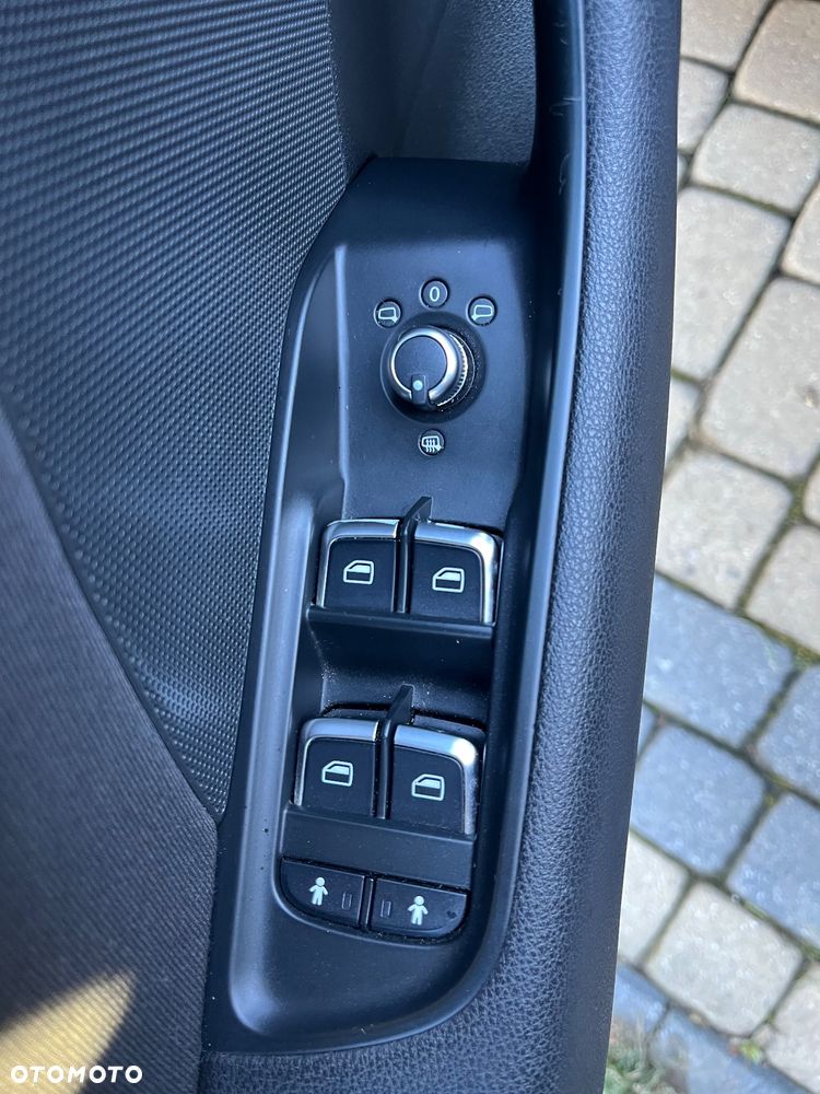 Audi A3 Sportback 1.4 TFSI Ambiente - 19