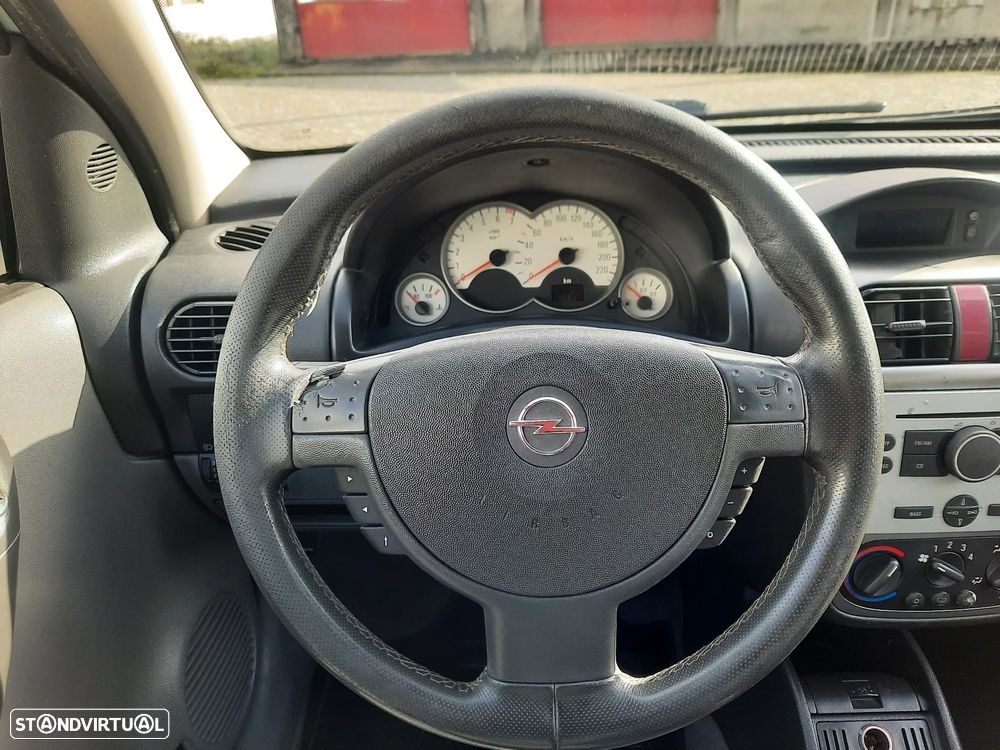 Opel Corsa 1.2 16V Sport - 9