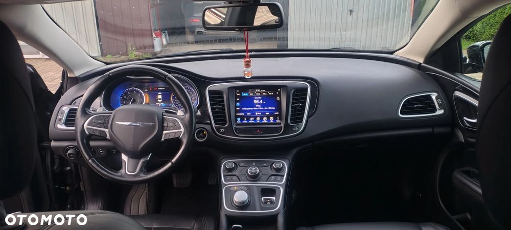 Chrysler 200 - 14