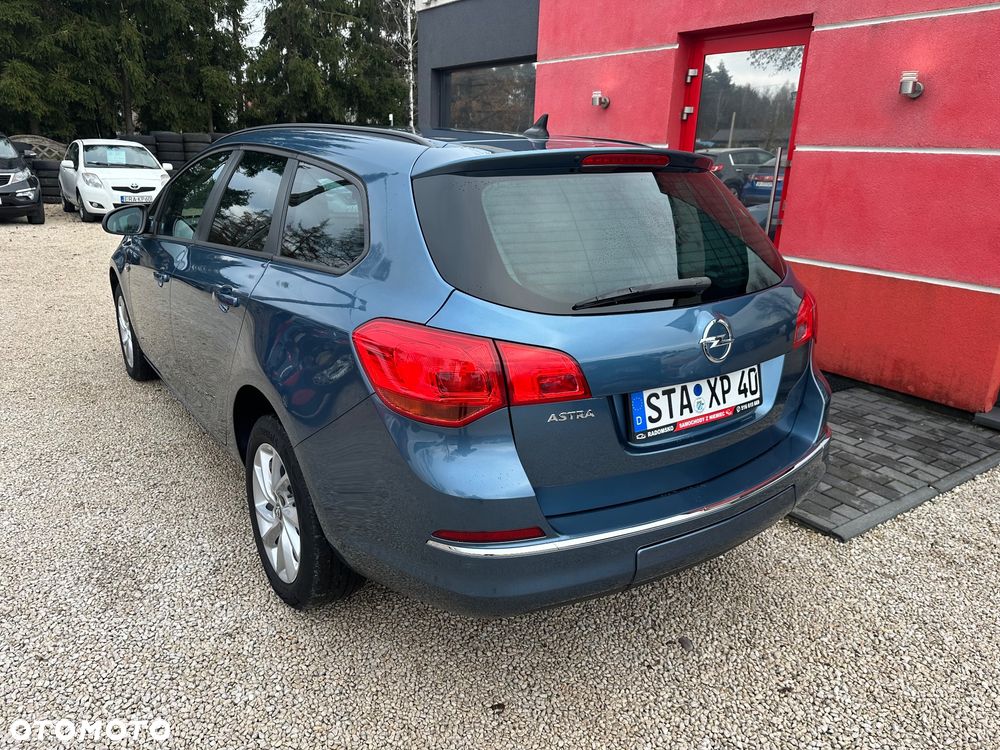 Opel Astra 1.4 Turbo - 4