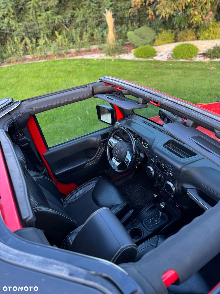 Jeep Wrangler 3.6 Sahara - 29