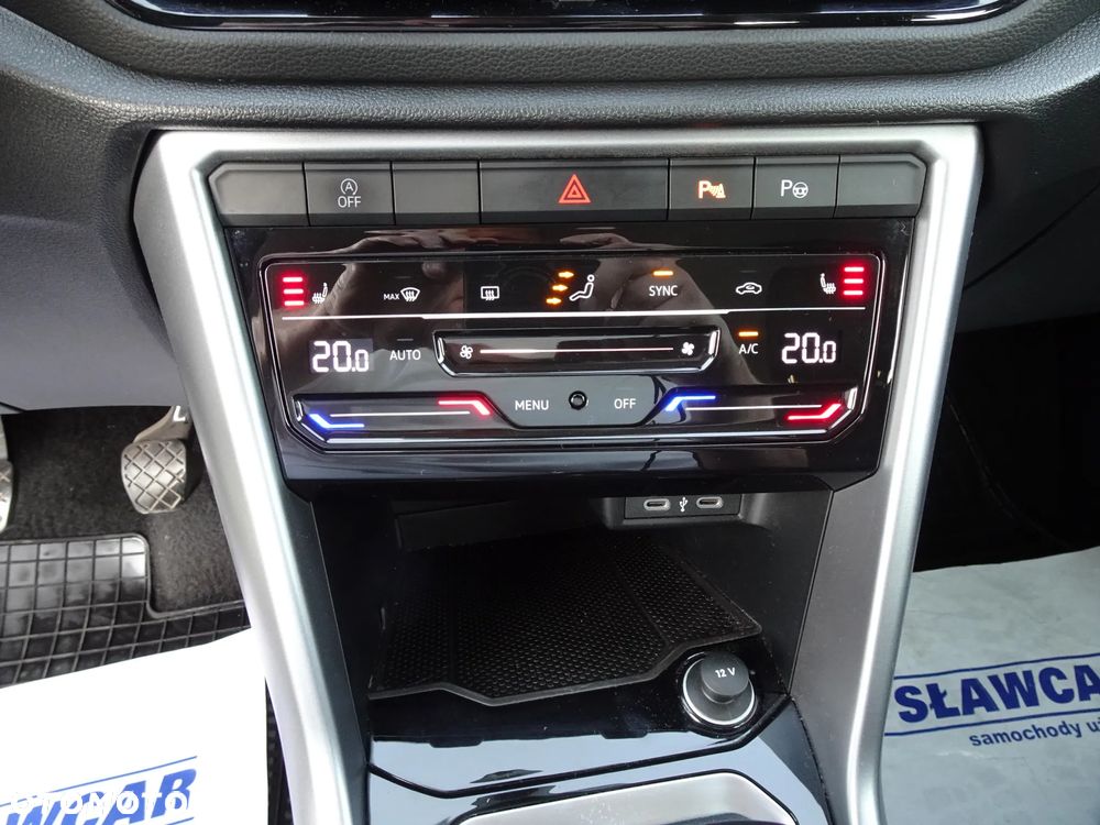 Volkswagen T-Roc 1.5 TSI Life - 36