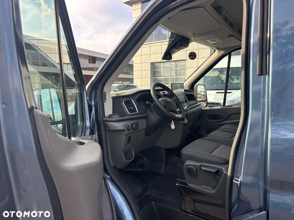Ford Transit - 10