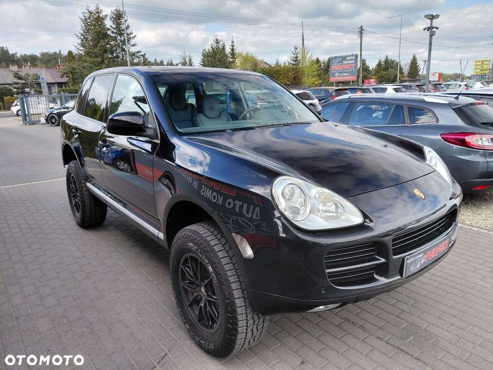 Porsche Cayenne - 4