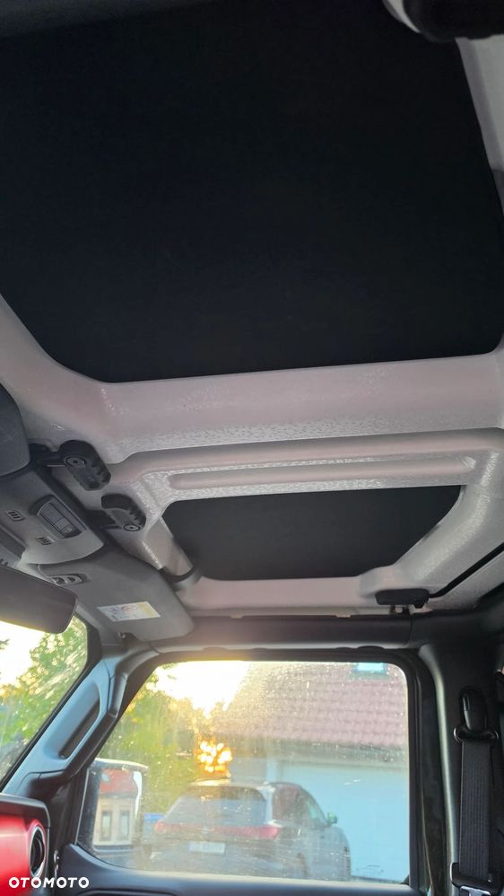Jeep Wrangler - 9