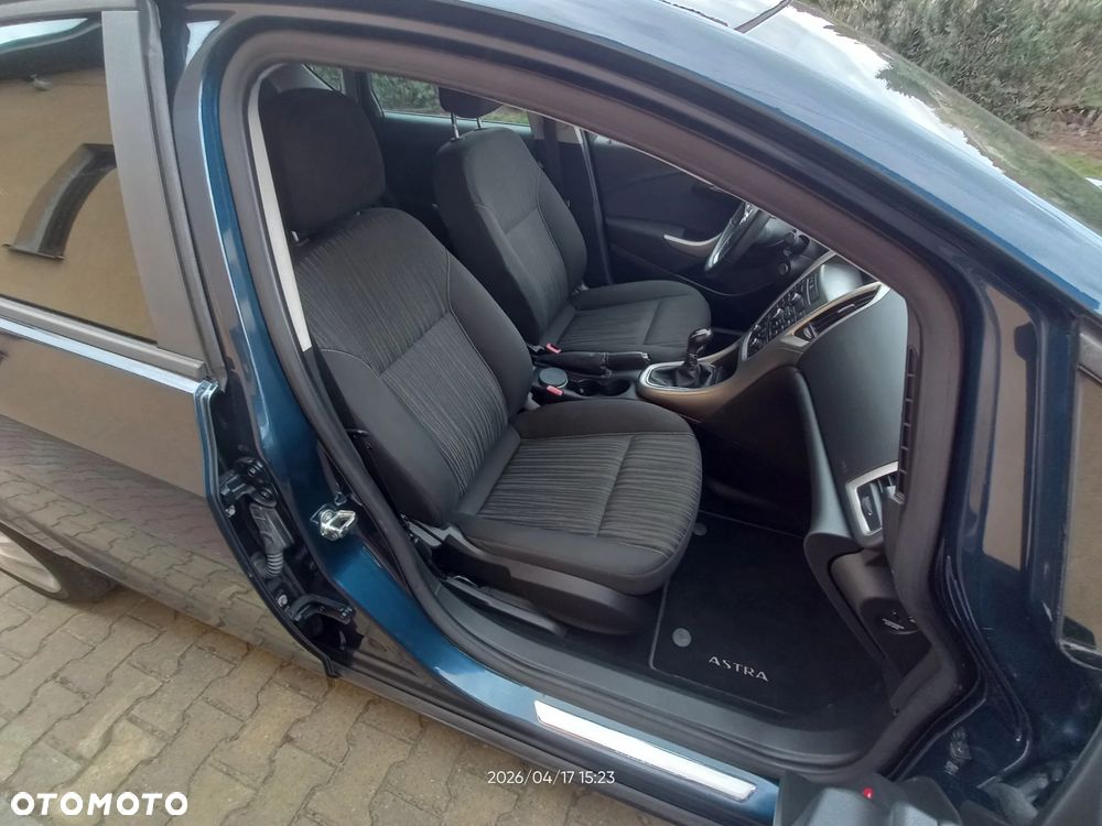 Opel Astra 1.4 T Active - 11