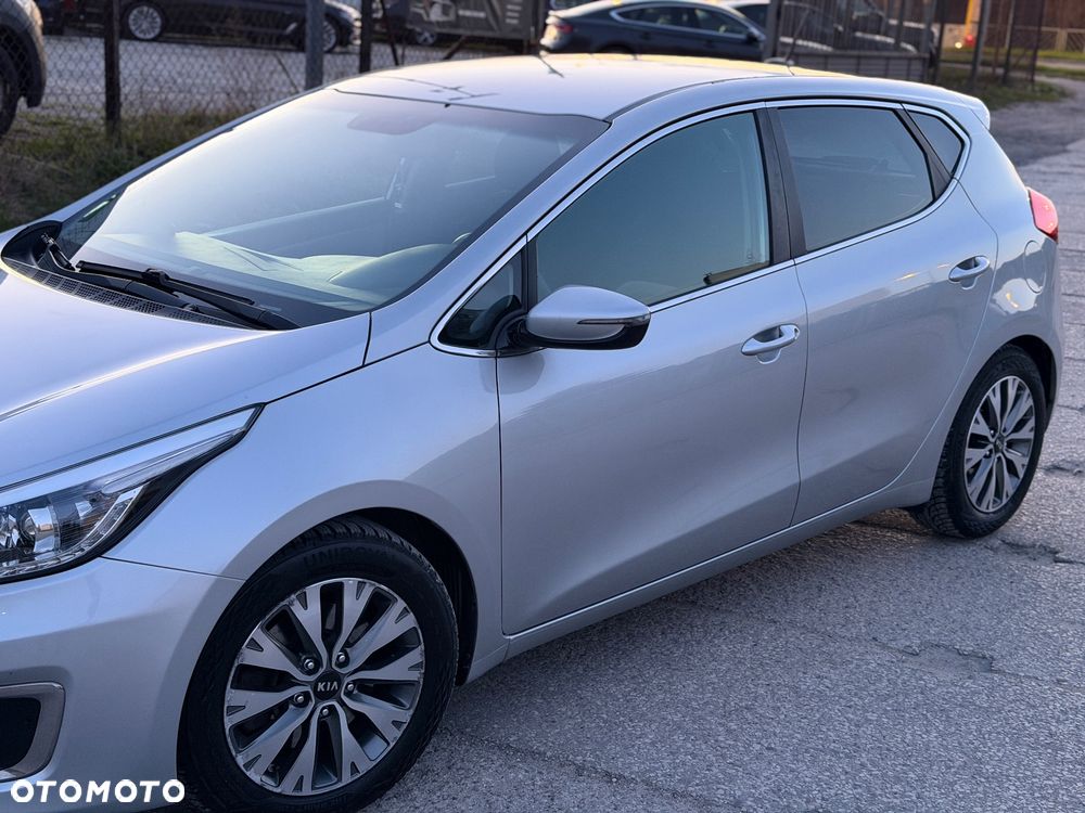 Kia Ceed 1.6 CRDi L - 11