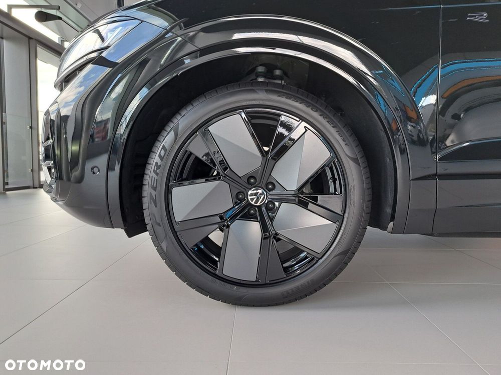Volkswagen Touareg 3.0 V6 TDI 4Motion R-Line Final Edition - 11