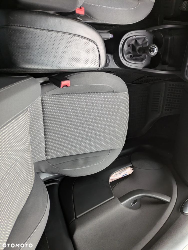 Seat Altea XL 1.6 TDI DPF CR Reference - 15