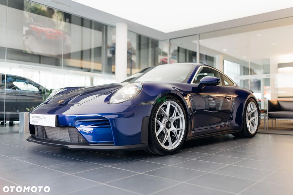Porsche 911 GT3 Touring PDK - 4